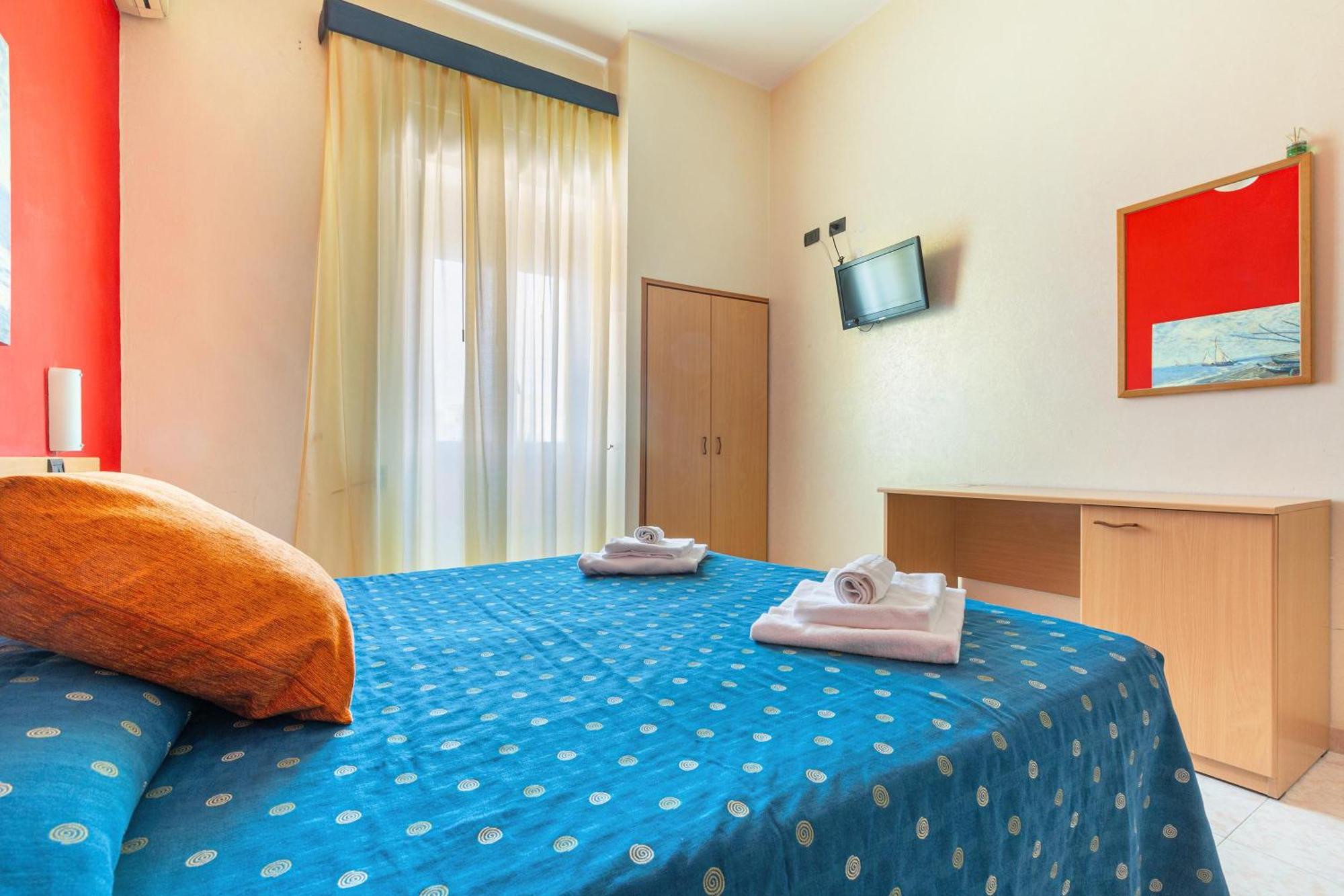 Hotel Il Riccio Porto Cesareo Bagian luar foto