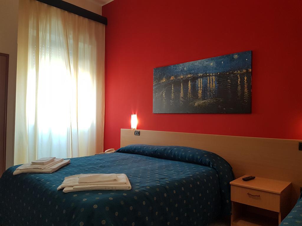 Hotel Il Riccio Porto Cesareo Bagian luar foto